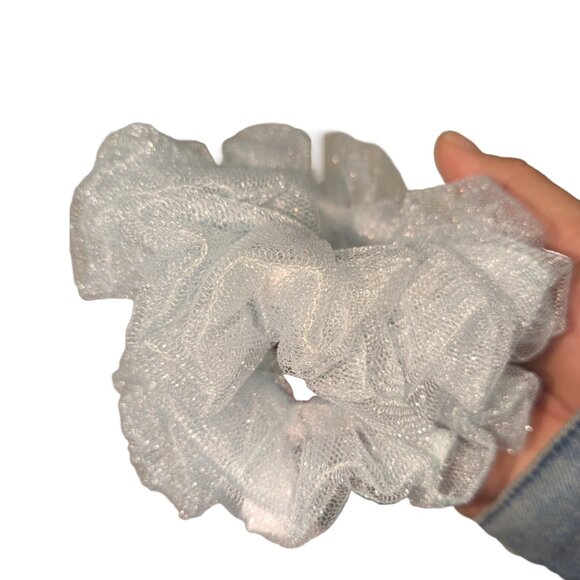 Mesh fabric scrunchies size small baby blue color and hand crafted - Picture 5 of 7
